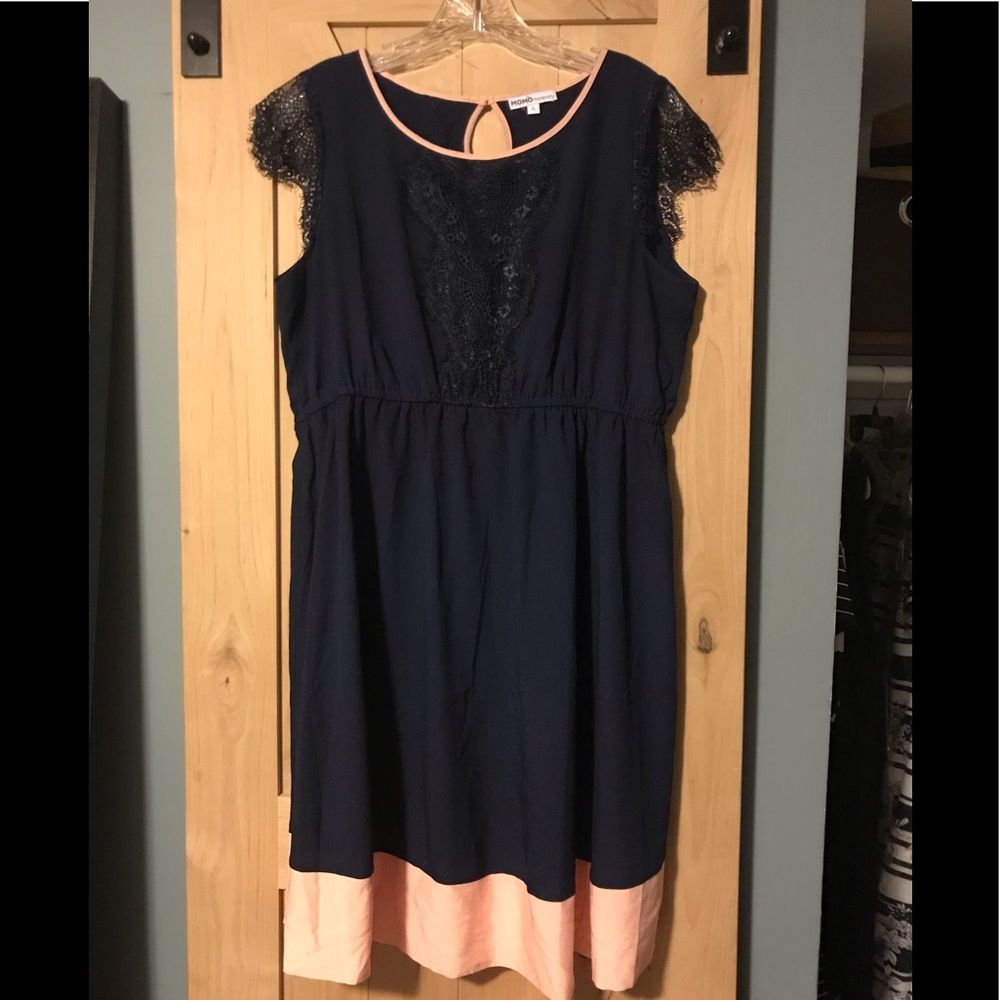 MOMO Maternity Navy, lace and pink dress